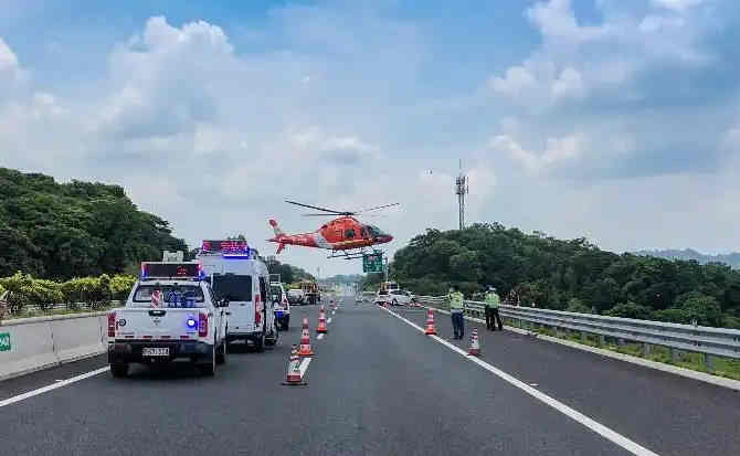 右江区高速公路汽车救援案例
